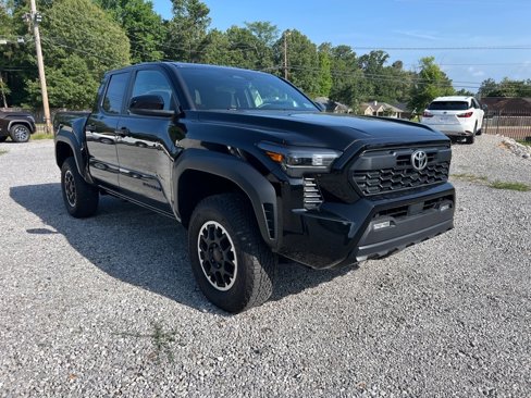 Used 2024 Toyota Tacoma TRD Off-Road image 4