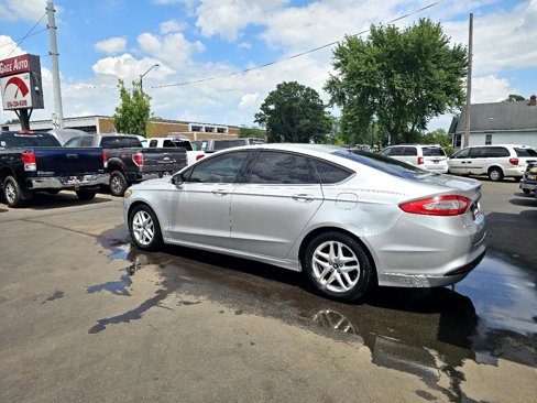 Used 2013 Ford Fusion SE image 7