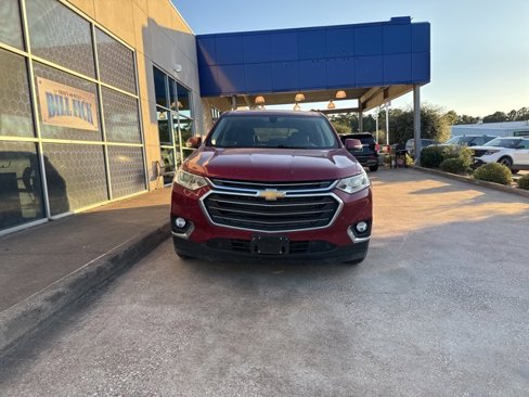 Used 2021 Chevrolet Traverse LT image 3