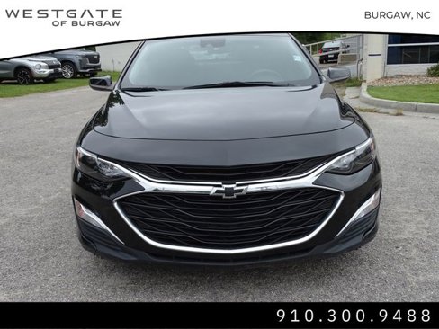 Used 2022 Chevrolet Malibu RS image 3