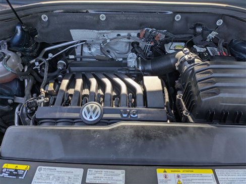Used 2022 Volkswagen Atlas Cross Sport SEL R-Line image 34