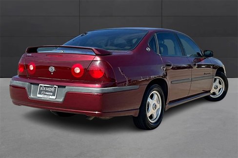 Used 2002 Chevrolet Impala LS w/ Preferred Equipment Group image 2