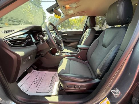 Used 2022 Buick Encore GX Select w/ Sport Touring Package image 16