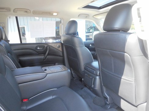 Used 2021 INFINITI QX80 Premium Select image 17