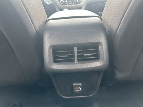 Used 2020 Chevrolet Equinox LT image 27