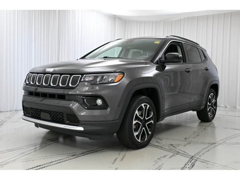 Used 2022 Jeep Compass Limited image 4