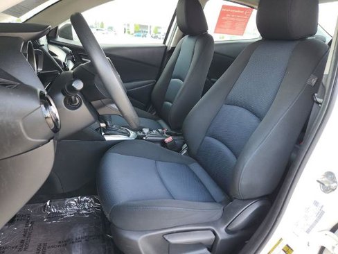 Used 2020 Toyota Yaris LE image 12