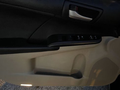 Used 2012 Toyota Camry LE image 9