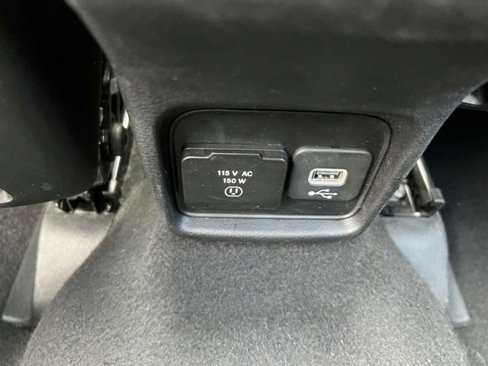 Certified 2021 Jeep Compass Limited w/ Sun and Sound Group image 11