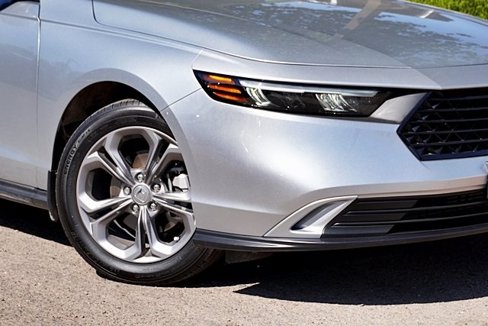 Used 2024 Honda Accord EX image 4