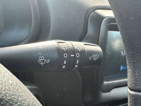 Used 2021 Jeep Renegade Sport image 15