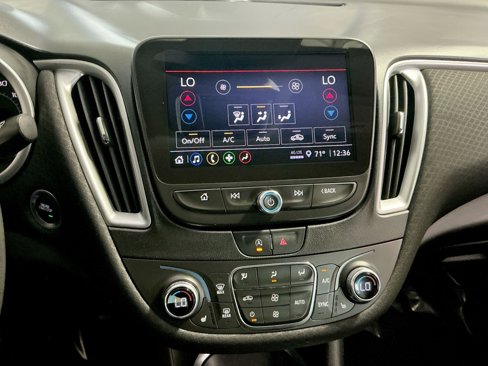Used 2022 Chevrolet Malibu LT image 29