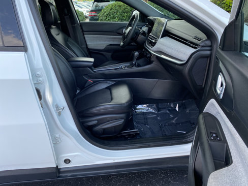 Used 2024 Jeep Compass Latitude image 27