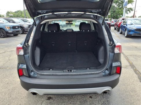 Used 2022 Ford Escape SE w/ Cold Weather Package image 9