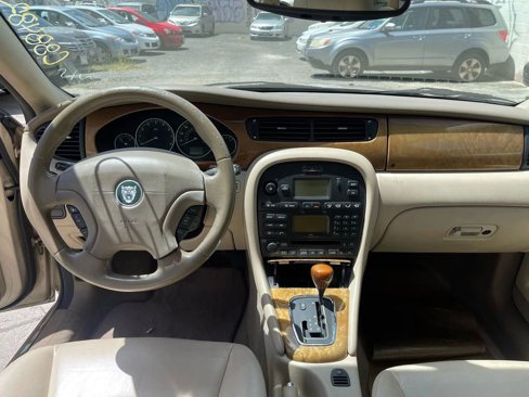 Used 2003 Jaguar X-TYPE 2.5 image 11