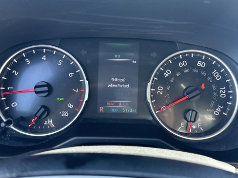 Used 2020 Toyota RAV4 XLE image 13