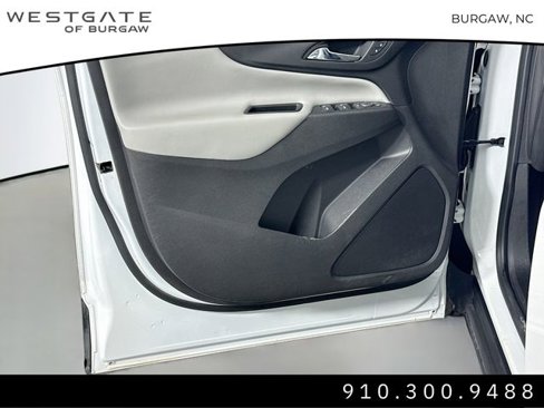 Used 2020 Chevrolet Equinox LT image 11