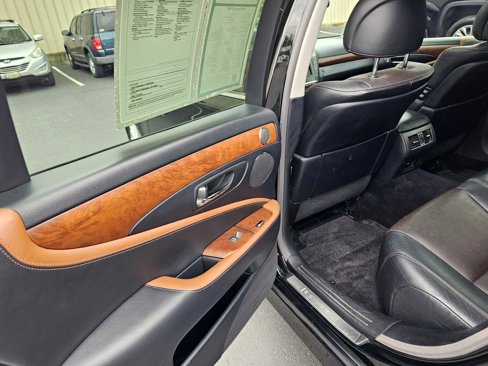 Used 2010 Lexus LS 460 image 18