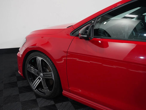 Used 2016 Volkswagen Golf 4-Door image 17