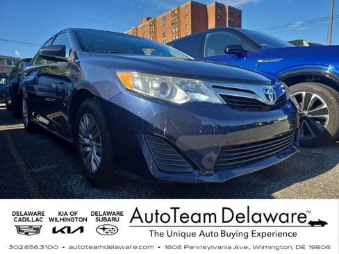 Used 2014 Toyota Camry LE image 1