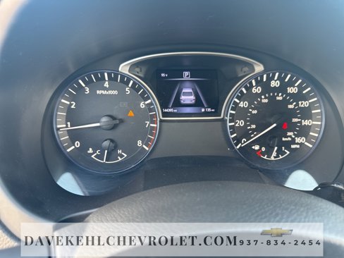 Used 2017 Nissan Altima 2.5 SR w/ LED Appearance Package image 40