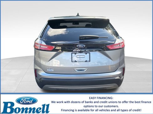 Used 2023 Ford Edge SEL w/ Convenience Package image 4