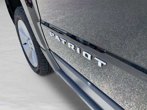 Used 2013 Jeep Patriot Latitude image 13