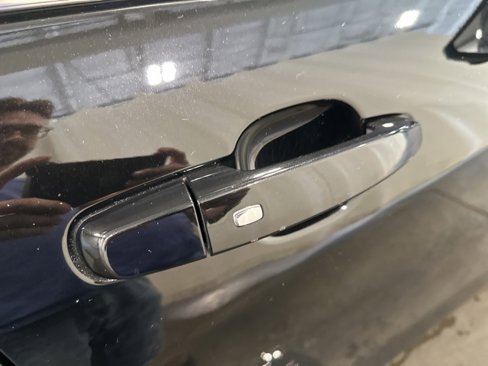Used 2018 Chevrolet Equinox LT w/ Sun & Infotainment Package image 29