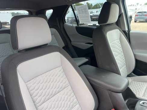 Used 2018 Chevrolet Equinox LS image 55