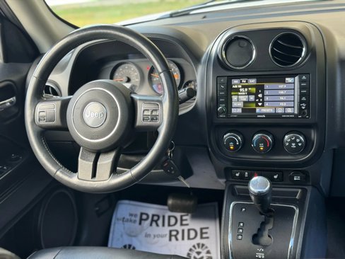 Used 2015 Jeep Patriot High Altitude image 22
