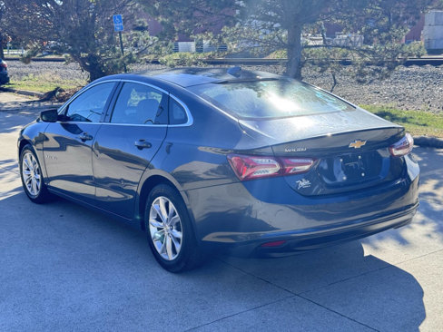 Used 2020 Chevrolet Malibu LT image 2