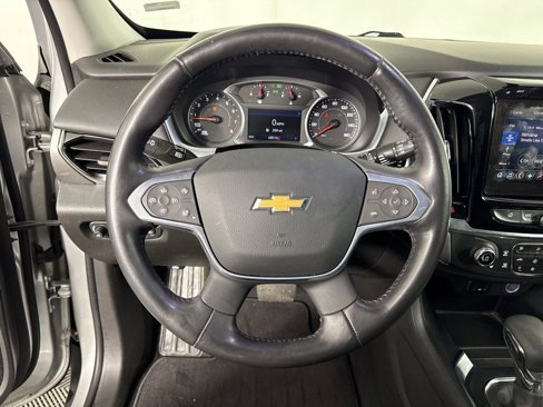 Used 2021 Chevrolet Traverse LT image 23