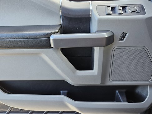 Used 2020 Ford F150 XLT image 34