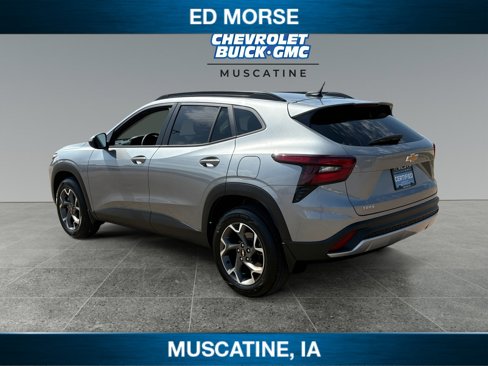 Certified 2024 Chevrolet Trax LT image 3