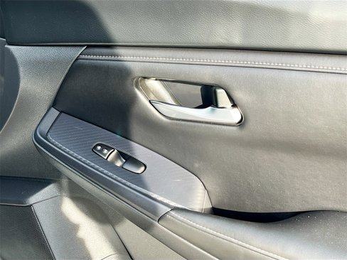 Certified 2024 Nissan Sentra SV image 32