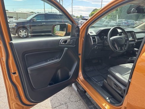 Used 2019 Ford Ranger Lariat w/ Equipment Group 501A Mid image 11