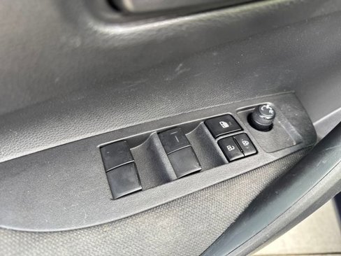 Used 2022 Toyota Corolla LE image 16