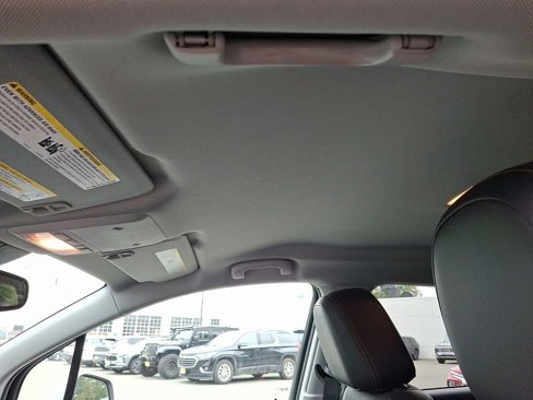 Used 2019 Chevrolet Trax LT w/ LT Convenience Package image 14
