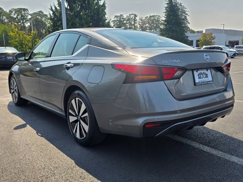 Used 2022 Nissan Altima 2.5 SV image 6