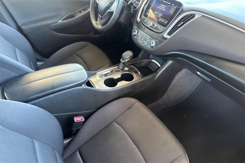 Used 2023 Chevrolet Malibu LT image 22