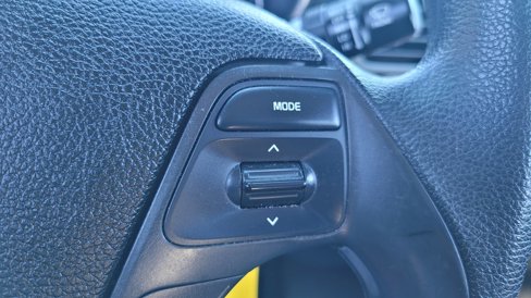 Used 2017 Kia Forte LX image 16