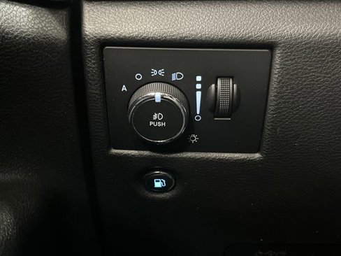 Certified 2021 Jeep Grand Cherokee Limited image 27