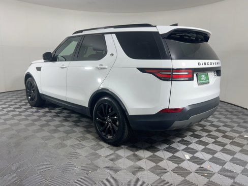 Used 2018 Land Rover Discovery HSE image 3