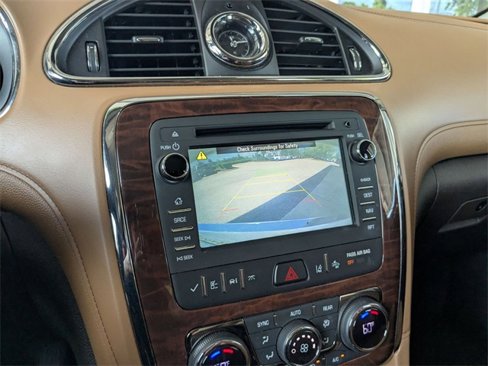 Used 2017 Buick Enclave Leather image 16