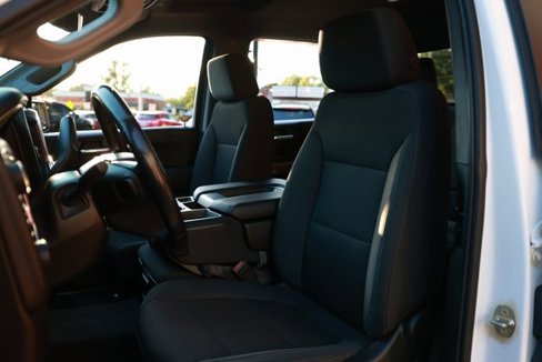 Used 2020 Chevrolet Silverado 1500 LT Trail Boss w/ Convenience Package image 9