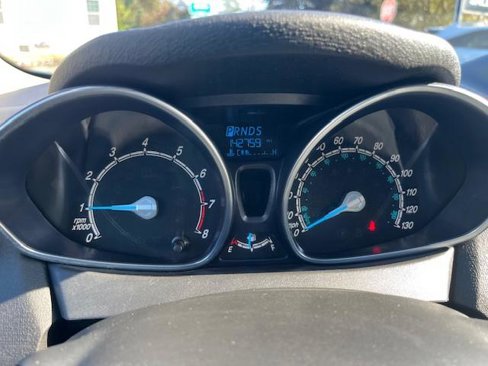 Used 2014 Ford Fiesta SE w/ Equipment Group 201A image 8