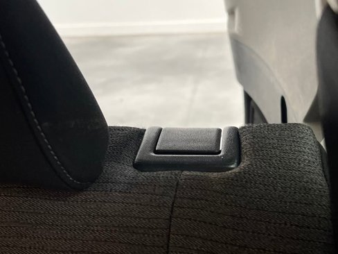 Used 2023 Nissan Rogue SV image 14