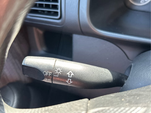 Used 2004 Honda CR-V LX image 25