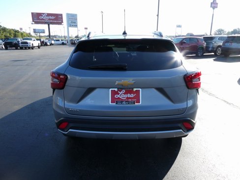 Certified 2024 Chevrolet Trax LT w/ LT Convenience Package image 5