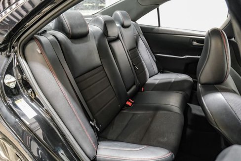 Used 2017 Toyota Camry SE image 40